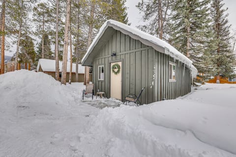 Grand Lake Cabin ~ 3 Mi to Rocky Mtn Nat'l Park House in Grand Lake