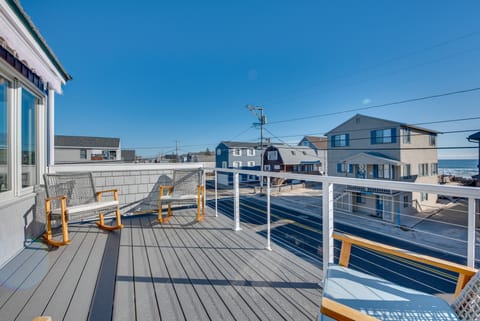 Wells Beach House w/ Ocean-View Deck House in Wells