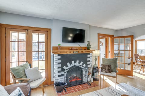 Cozy Tiffin House w/ Private Pool: 1 Mi to Town! House in Ohio