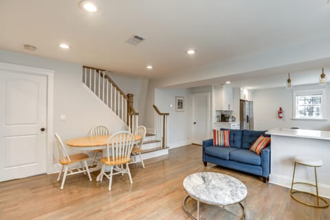 Long Branch Getaway - Walk to Beaches & Dining! Apartment in Long Branch