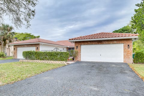 Modern Coral Springs Home: Close to Everglades! House in Coral Springs