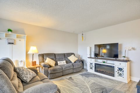 Updated Duplex Home in Vancouver: Quiet Location House in Vancouver