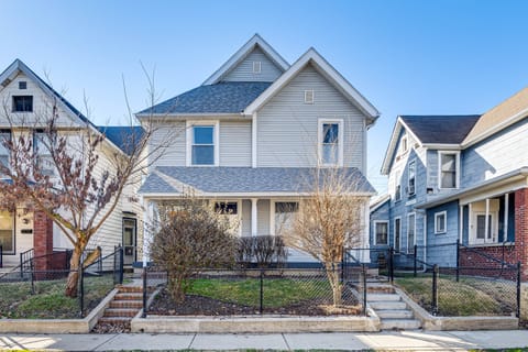 Pet-Friendly Indianapolis Retreat Near City Center Apartment in Indianapolis