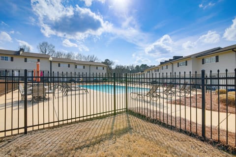 Condo w/ Pool: Walk to University of Mississippi! Apartment in Oxford