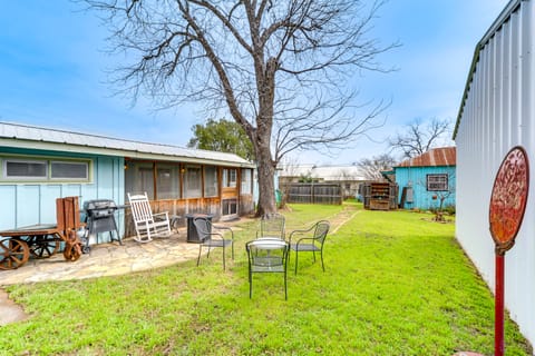 Fifties Diner-Style Llano Home w/ Shared Fire Pit House in Llano