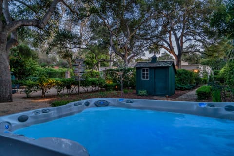 Lavish Montecito Home w/ Hot Tub, Patio & Gardens! House in Montecito