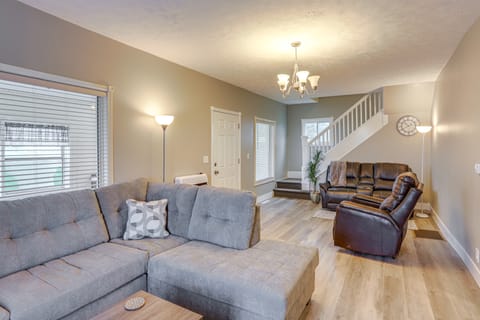 Peaceful Shiloh Home w/ Deck & Fishing Pond Access House in Ohio