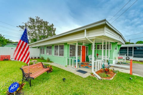 Eclectic Tarpon Springs Home: Bayou Across Street! House in Tarpon Springs