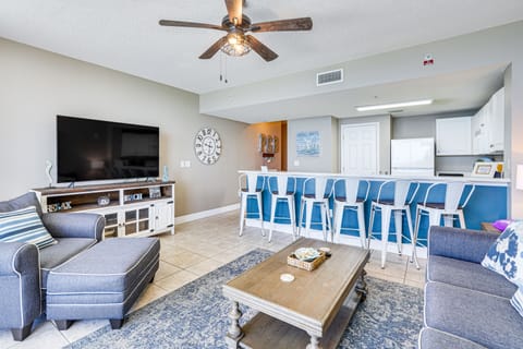 Beachfront Panama City Beach Condo w/ Outdoor Pool Apartment in Long Beach