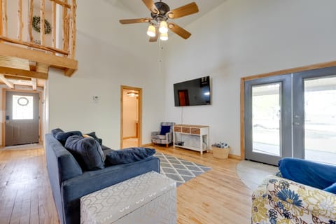 Pet-Friendly Cabin on 3 Acres: 7 Mi to Uvalde! House in State of Coahuila