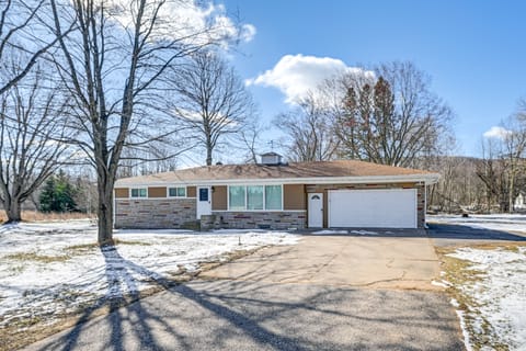 Wausau Home w/ Yard: 1 Mi to Granite Peak Ski Area House in Wausau