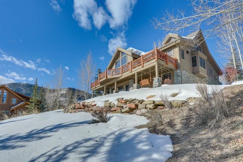 Edwards Home in Cordillera: Hot Tub, Mountain View House in Edwards