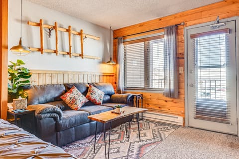 2 Mi to Granby Ranch: Dog-Friendly Studio! Apartment in Granby