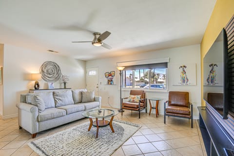 Pet-Friendly Palm Desert Gem w/ Golf Course View House in Indian Wells