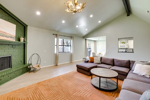 Lovely Bentonville Home w/ Grill: 1 Mi to Downtown House in Rogers