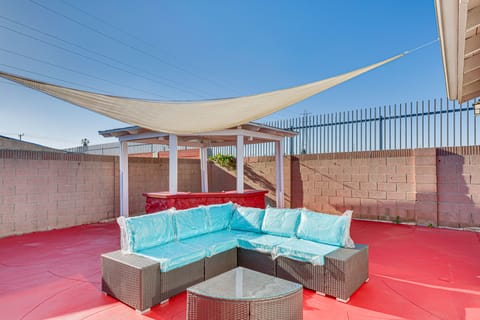 South Central Los Angeles Home w/ Patio House in Compton