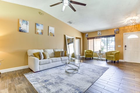 Pet-Friendly Sunrise Escape w/ Patio, Near Beaches House in Tamarac