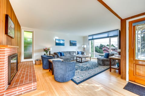 Mill Valley Home: 5 Mi to Golden Gate Bridge! House in Mill Valley