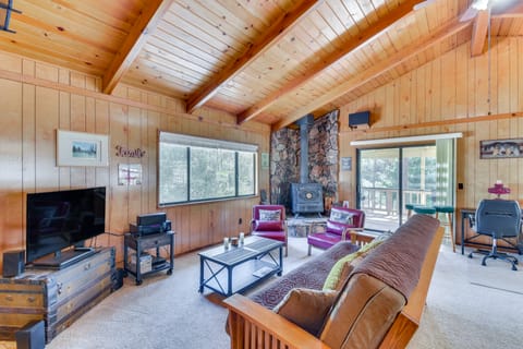 Cozy Cabin in Pine Mountain Lake Near Yosemite! House in Groveland