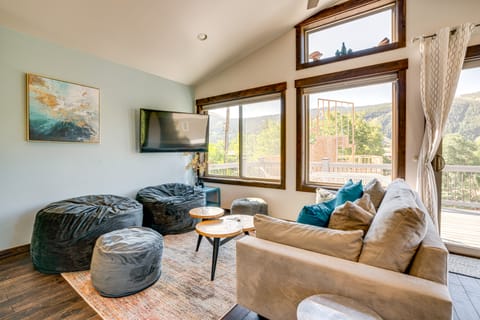 Walk to Slopes: Home w/ Hot Tub in Keystone House in Keystone