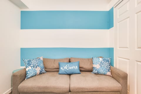 Near Haulover Park: Hollywood Cottage w/ Yard! Cottage in Hollywood