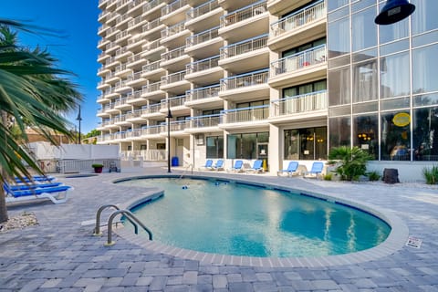 Peaceful Forest Dunes Condo: Ocean-View Balcony! Apartment in Myrtle Beach