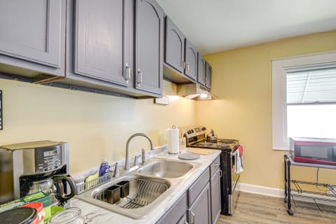 1925 Bungalow-Style Home ~ 2 Mi to Downtown Indy! House in Indianapolis