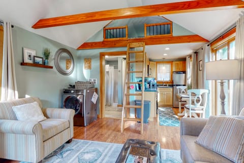 Charming Kennebunk Studio Cottage w/ Beach Access Apartment in Arundel