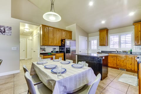 South Jordan Home: Grill, 21 Mi to Salt Lake City House in South Jordan