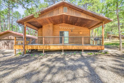 Quaint Ruidoso Cabin ~ 1 Mi to Hiking Trails! House in Ruidoso