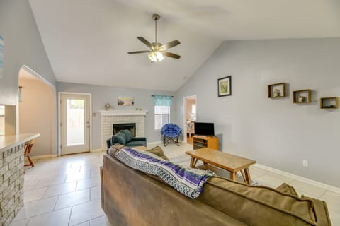 Pet-Friendly Corpus Christi Home: 12 Mi to Beach! House in Flour Bluff