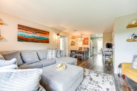 Mtn-View Gem w/ Hot Tub Access: Branson Condo Apartment in Branson