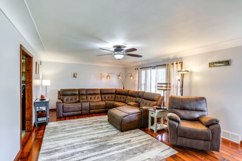 Port Clinton Home: Hot Tub, Steps to Portage River House in Lake Erie