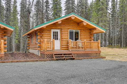 Woodsy Cabin Near Kenai River: Great for Anglers! House in Sterling