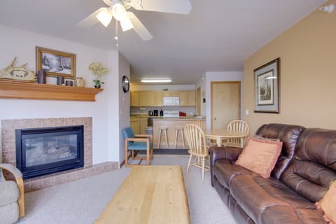 Condo in Cedar Creek w/ Shuttle to Big Sky Resort! Apartment in Big Sky