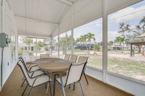 Fort Myers Beach House - 1 Block to the Sand! House in Estero Island