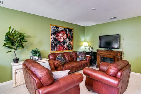 16 Mi to Lake Tahoe: Carson City Townhome Apartment in Carson City