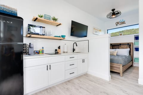 Cozy Canyon Lake Studio w/ Forest & Creek Views! Apartment in Canyon Lake