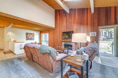 2 Mi to Beach: Inviting Incline Village Escape Apartment in Incline Village