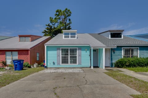 Townhome w/ Grill - 8 Mi to St Andrews State Park! Apartment in Highway 30A Florida Beach