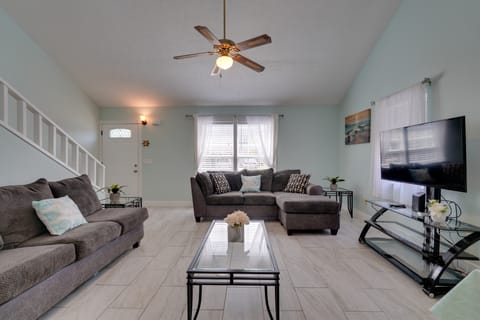 Townhome w/ Grill - 8 Mi to St Andrews State Park! Apartment in Highway 30A Florida Beach