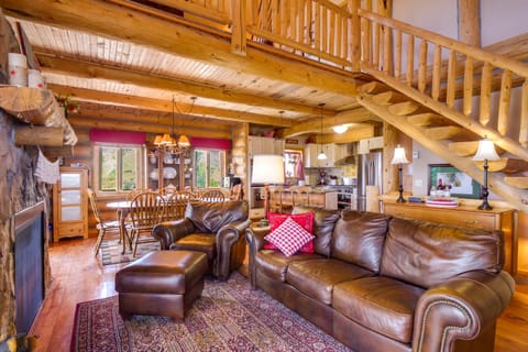 24-0089 Rustic Hartsel Getaway w/ 35-Acre Yard House in Park County