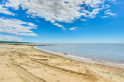 Inviting Beachfront Apartment in Hawk's Nest Beach Apartment in Old Lyme