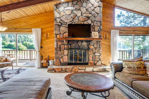 Spacious Big Bear Lake Cabin: Hot Tub, Game Room! House in Big Bear