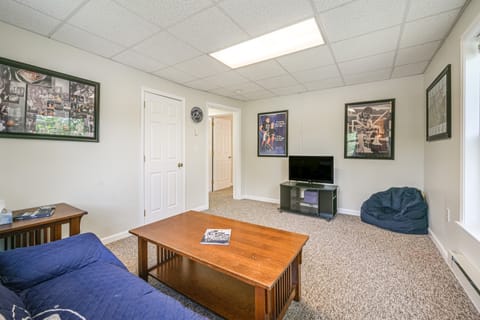 State College Apartment: Walk to Beaver Stadium! Apartment in University Park