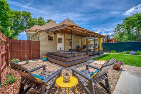 Walk to Dtwn: Colorful Cañon City Home w/ Grill! House in Canon City