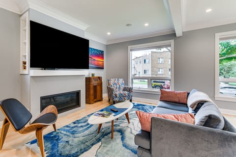 Game Room, Deck & Yard: Chicago Home House in Chicago