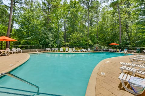 Lakefront Dadeville Villa w/ Deck & Private Dock! Villa in Lake Martin