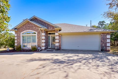 1 Mi to Stillhouse Hollow Lake: Texas Family Home House in Rio Grande