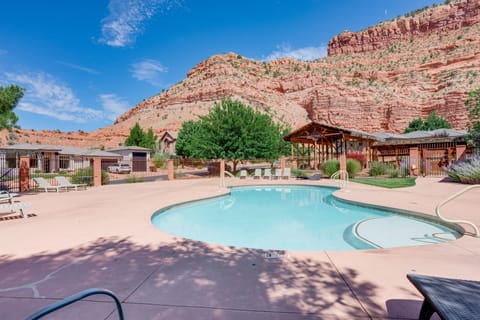 Gorgeous Kanab Home: Canyon Views & Pool Access! House in Kanab